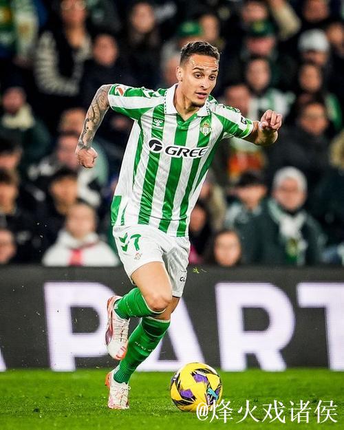 罗马诺:弟媳计划冬窗自由转会离开弗鲁米嫩塞,寻求重返欧洲 罗马诺:弟媳计划冬窗自由转会离开弗鲁米嫩塞,寻求重返欧洲